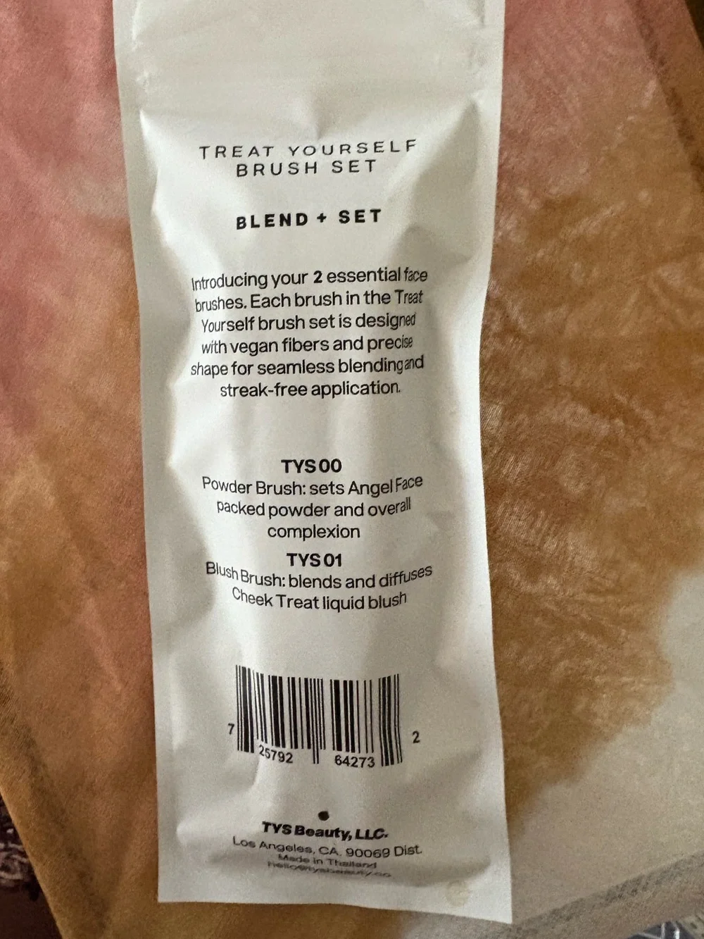 TYS Beauty Treat Yourself Brush Set - Blend + Set (White Packaging)
